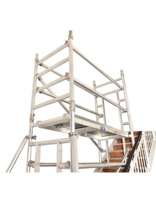 No-slip adjustable footplates secure the base of the tower, and with a platform length of 1800mm.